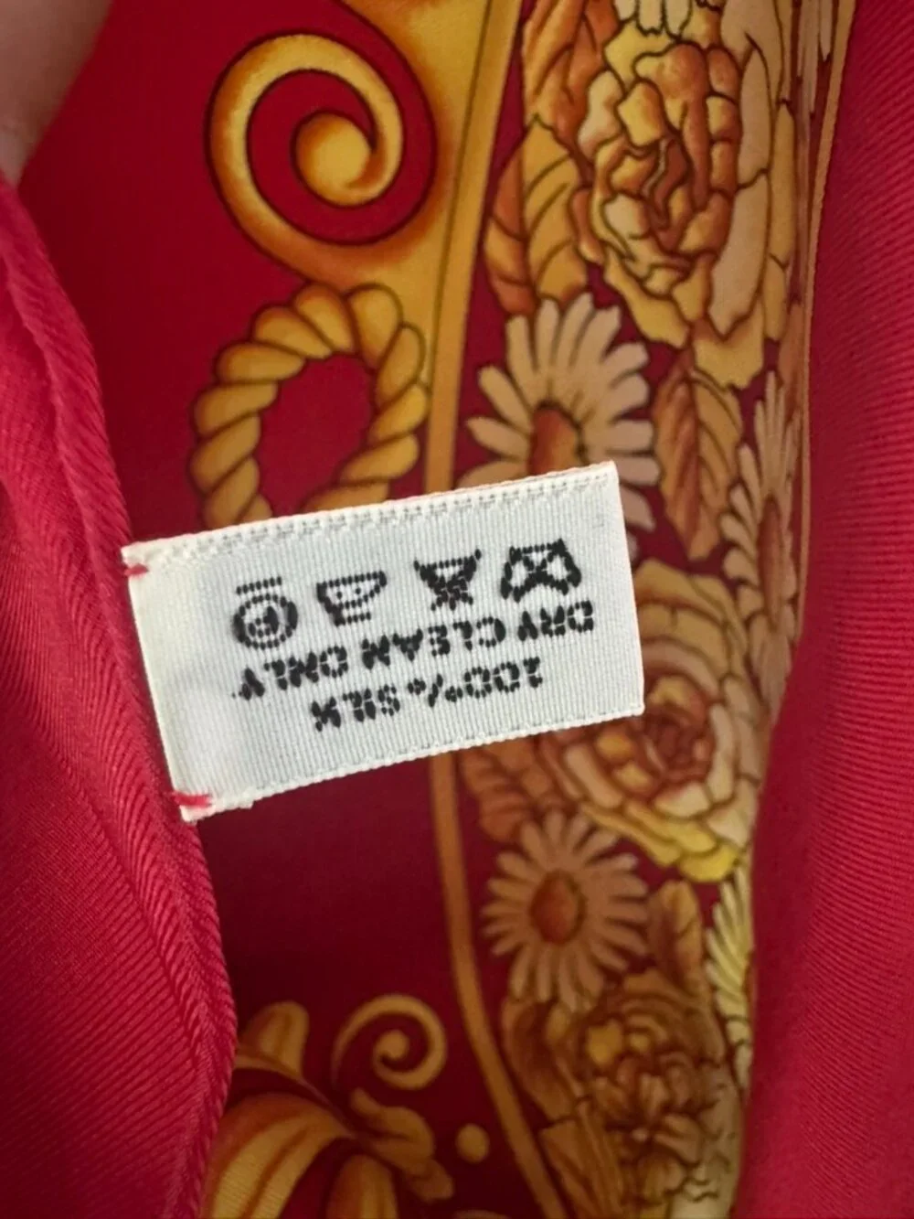 The Red Room Scarf by the White House Historical Association
